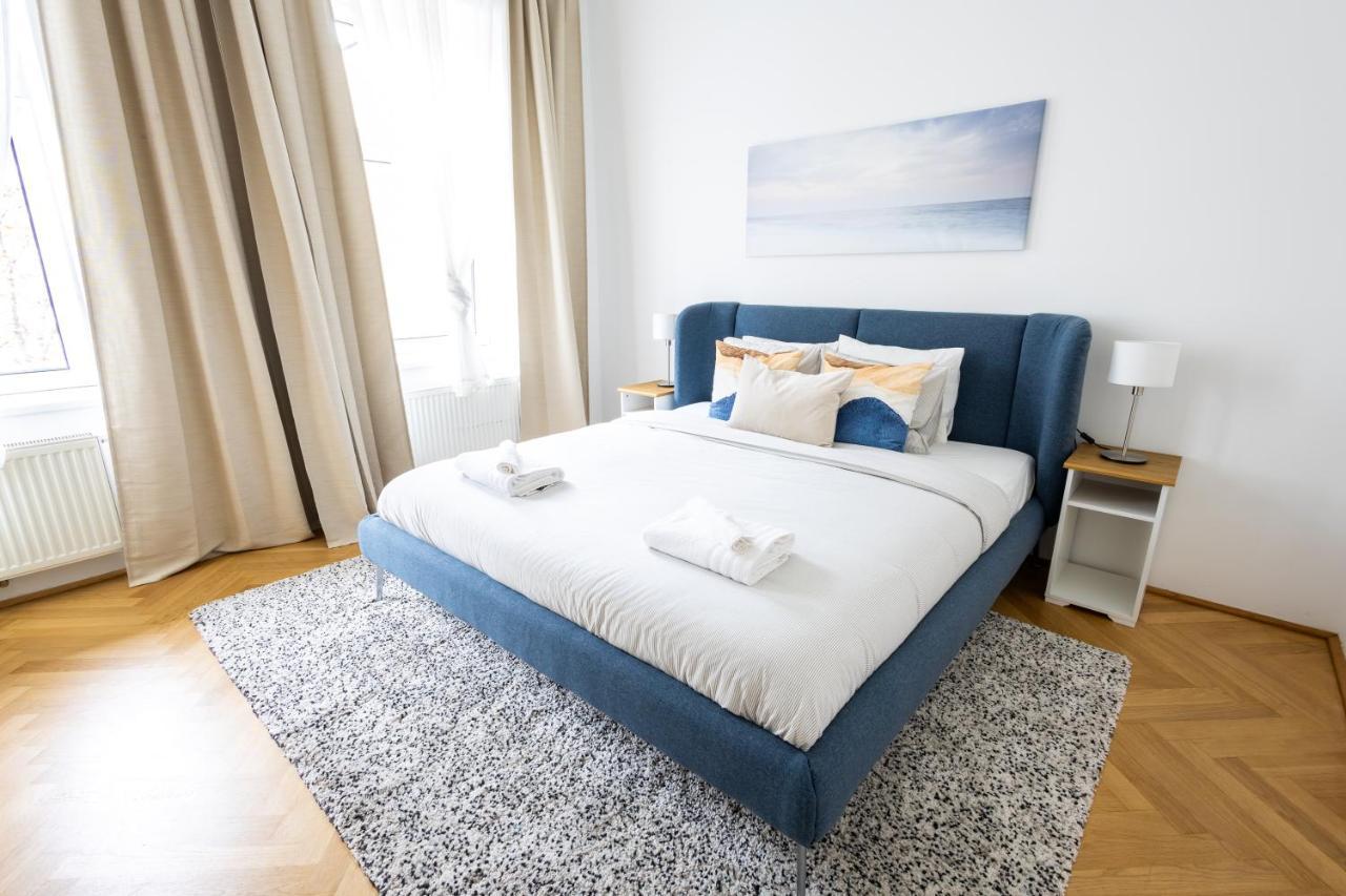 Large Garden-View Balcony Comfort Retreat 1020-Wien Ngoại thất bức ảnh